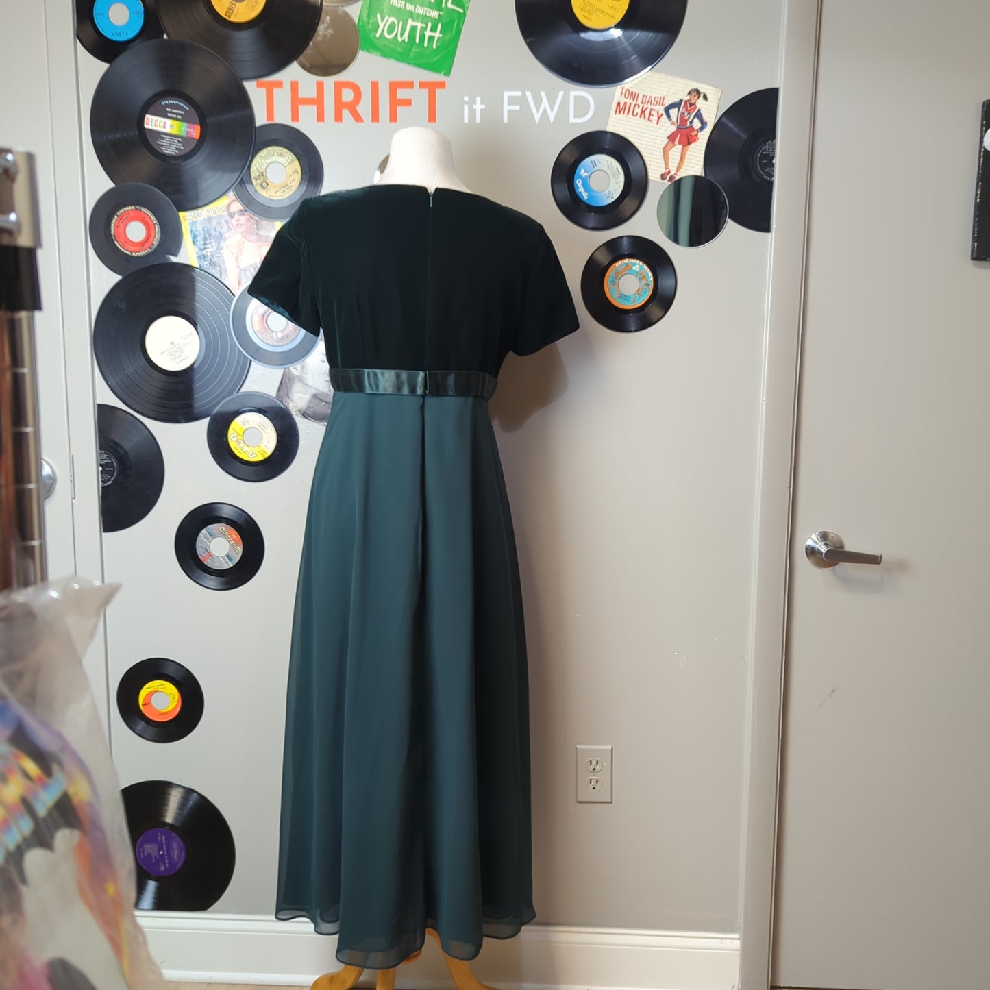 Dark Green Velvet and Chiffon Dress Liz Claiborne Night Size 10