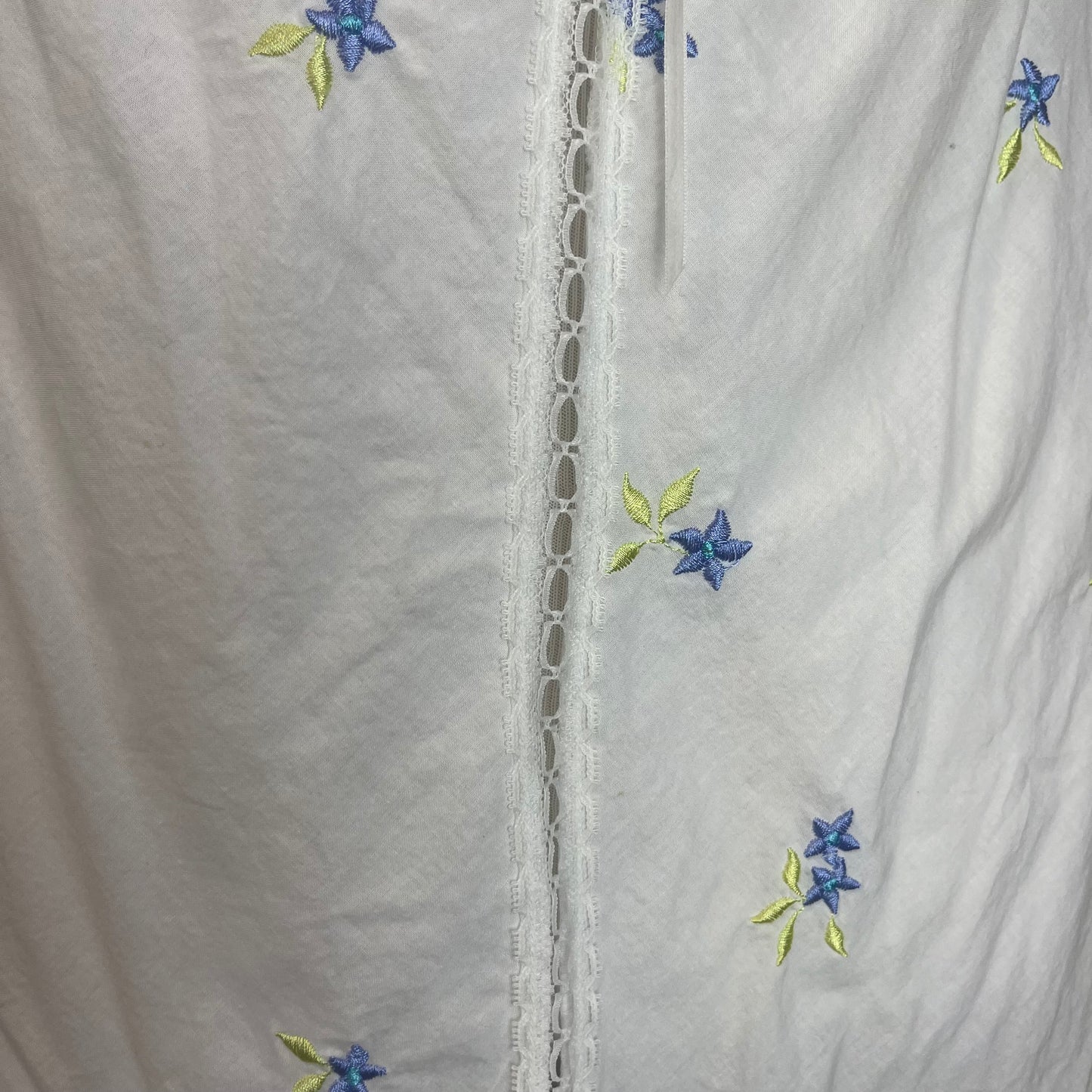 Vintage Victoria's Secret Floral Embroidered Peasant Cottagecore Nightie Shirt Sm