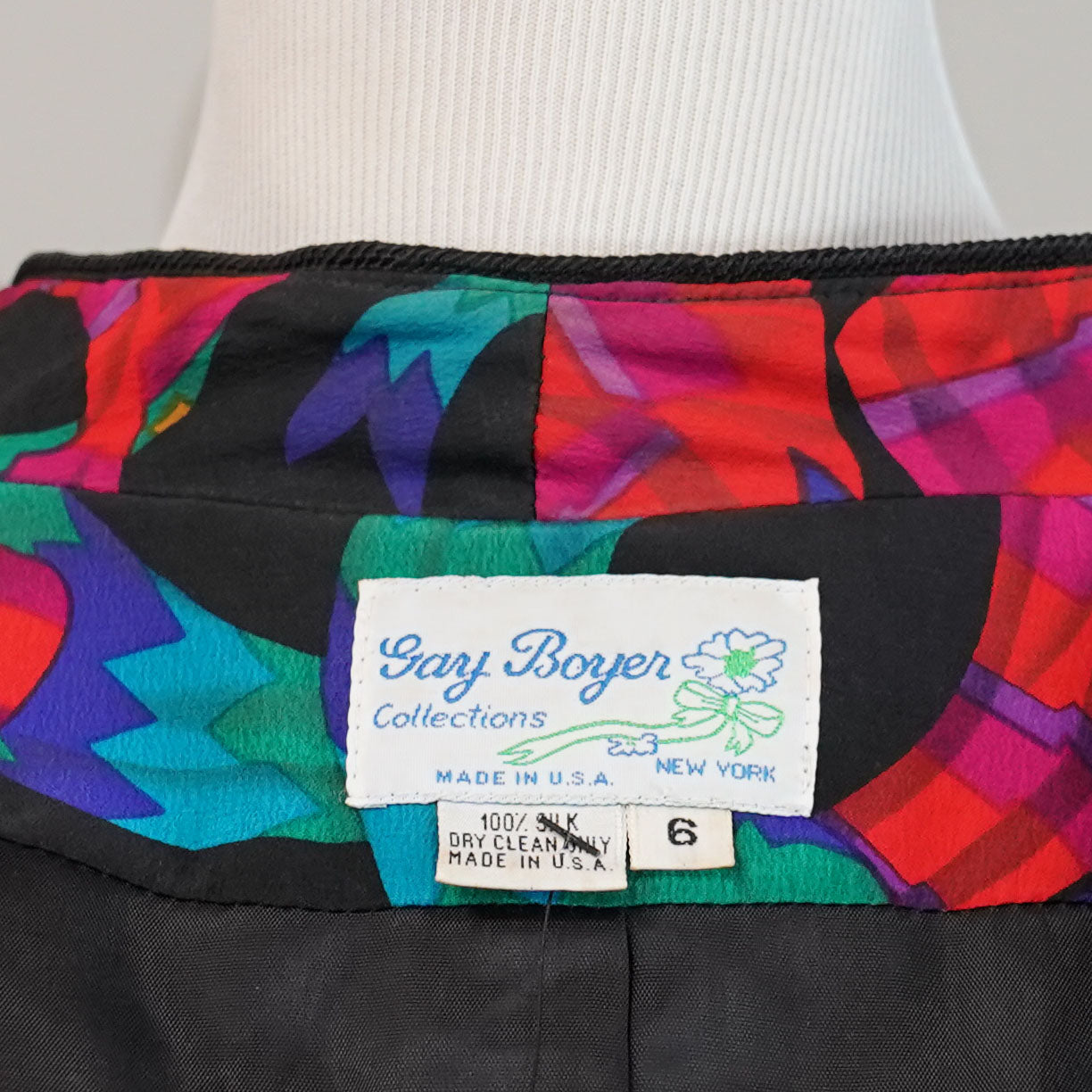 Vintage 80’s Gay Boyer Collections New York 100% Silk Multicolor Blazer Size 6