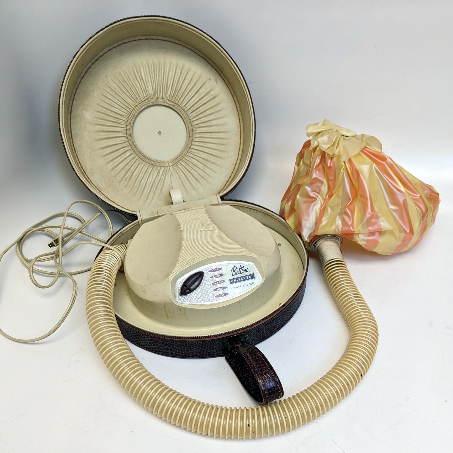 Bettina Universal Hair Dryer - 1960's Original with Faux Leather Zipper Case - WORKS!